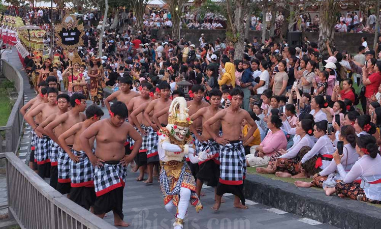 Tanah Lot Art & Festival 2024