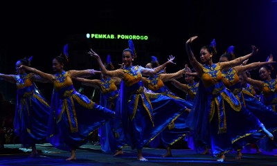 Pentas Seni Serenade Langit Tembaga di Ponorogo