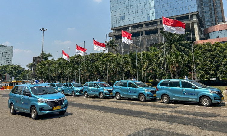 Laba Blue Bird Mencatatkan Kenaikan