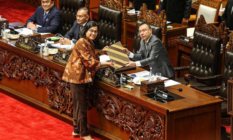 Menkeu Sri Mulyani Indrawati Sampaikan Pendapat Akhir Presiden Saat Rapat Paripurna di DPR