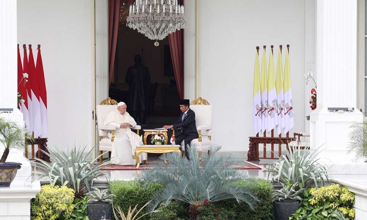 Presiden Joko Widodo Terima Kunjungan Paus Fransiskus di Istana Merdeka Jakarta