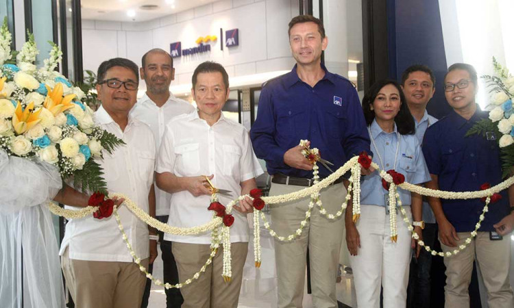 AXA Mandiri Resmikan Customer Care Centre