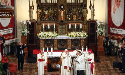 Paus Fransiskus Lakukan Pertemuan di Gereja Katedral Jakarta