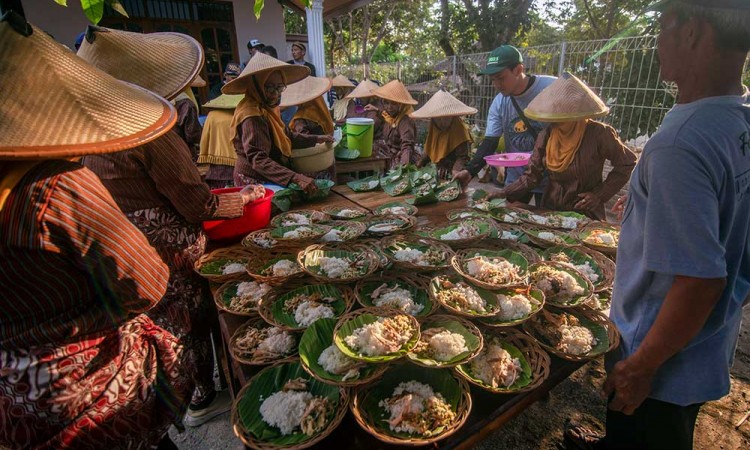 Tradisi Wiwit Panen Padi di Boyolali