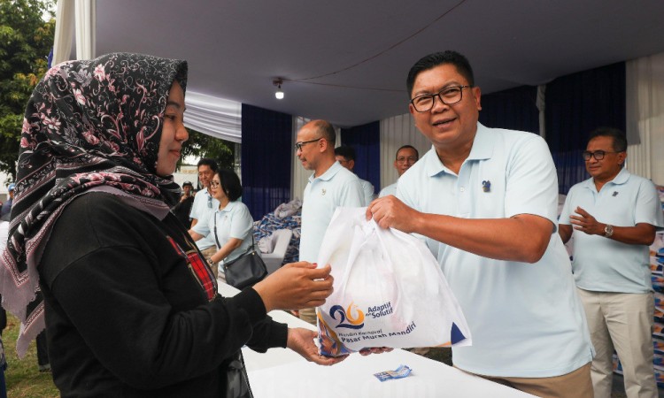 Sambut HUT Ke-26, Bank Mandiri Gelar Pasar Murah