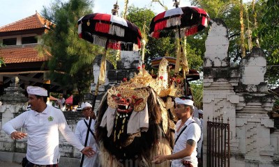 Persiapan Hari Raya Kuningan