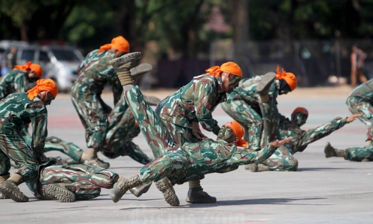 Keseruan Perayaan HUT TNI di Makassar