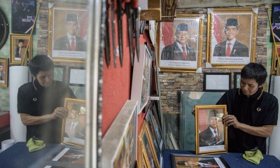 Peningkatan Pesanan Pigura Foto Presiden Terpilih