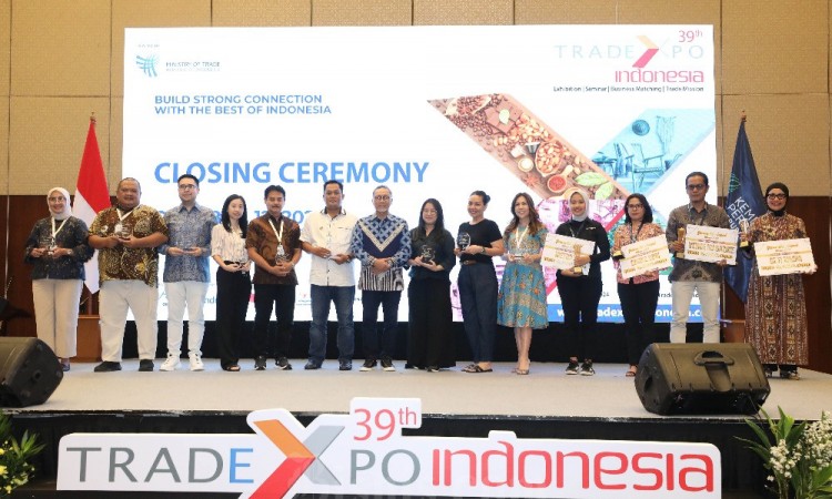 Bisnis.com Raih Journalist Award Winner 2024 Kategori Daily News