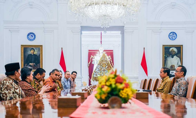 Pimpinan MPR serta DPD Temui Presiden Joko Widodo di Istana Merdeka