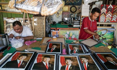 Penjualan Pigura Foto Presiden Dan Wakil Presiden Terpilih