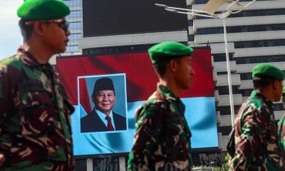 Warga Mulai Padari Jalan Jendral Sudirman Jelang Pelantikan Presiden Terpilih Prabowo Subianto