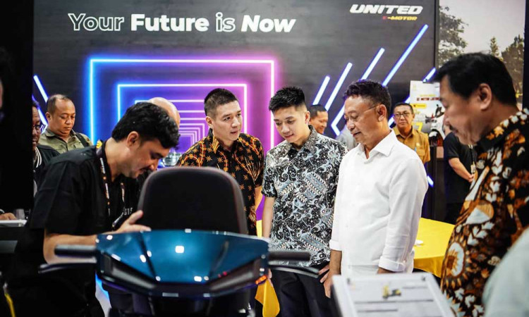 Pusat Motor Listrik Terbaru Resmi Hadir di Pontianak