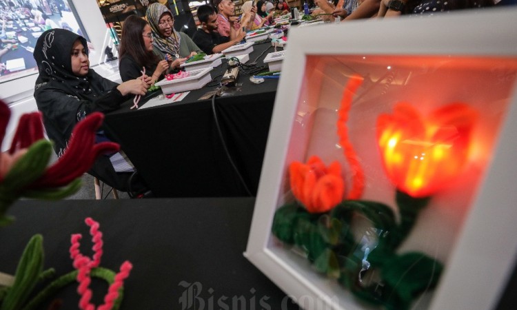 Workshop 3D Flower Lamp Pada Pertamina SMEXPO 2024