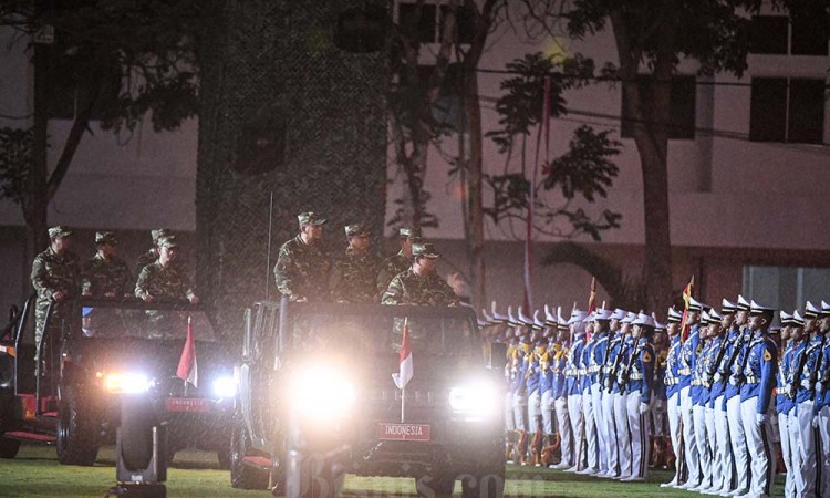 Presiden Prabowo 'Gembleng' Para Menteri di Lembah Tidar