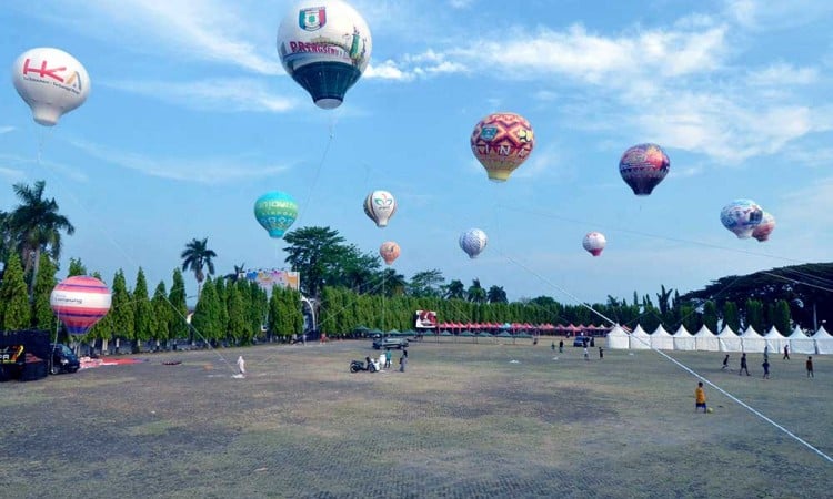 Penerbangan Balon Udara di Lampung Meriahkan Festival Nemui Nyimah