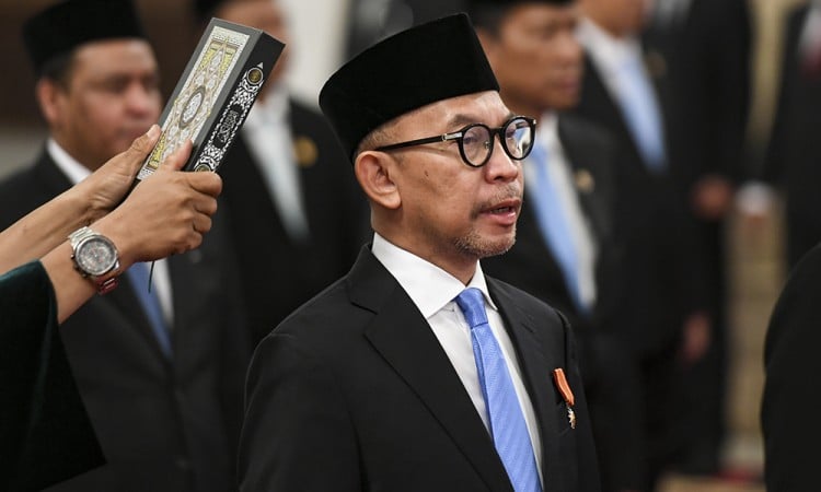 Presiden Lantik Wakil Ketua Dan Anggota Dewan Ekonomi Nasional