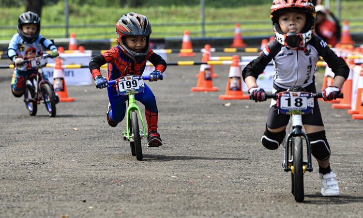 Kompetisi Sepeda 15th Journalist MTB Pushbike Competition