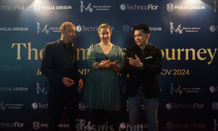 Pelaku Industri Parfum Berbagi Ilmu Pada The Timeless Journey 2024