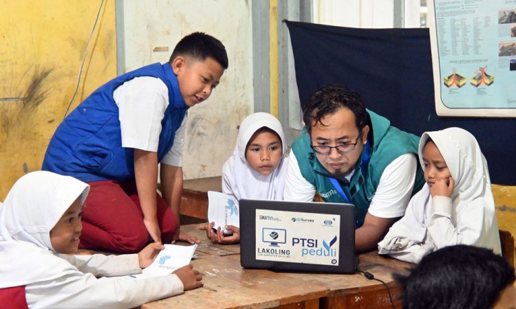 Tingkatkan Kesejahteraan Masyarakat Pedesaan, IDSurvey Selenggarakan Relawan Bakti di Kampung Srikandi