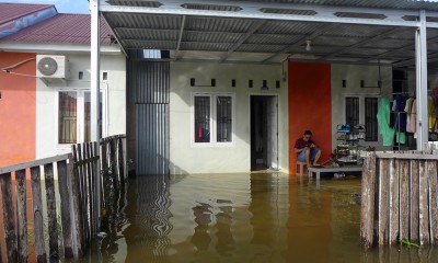 Banjir Rendam Perumahan Di Padang Pariaman