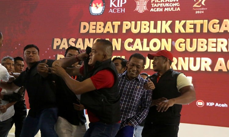 Debat Calon Gubernur Aceh Ricuh