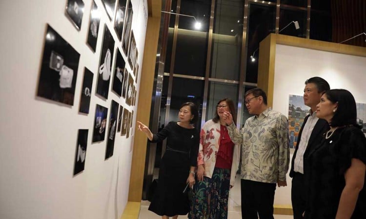 UOB Indonesia Gelar Pameran URBAN PULSE: Spectrum of Contemporary Art in Singapore