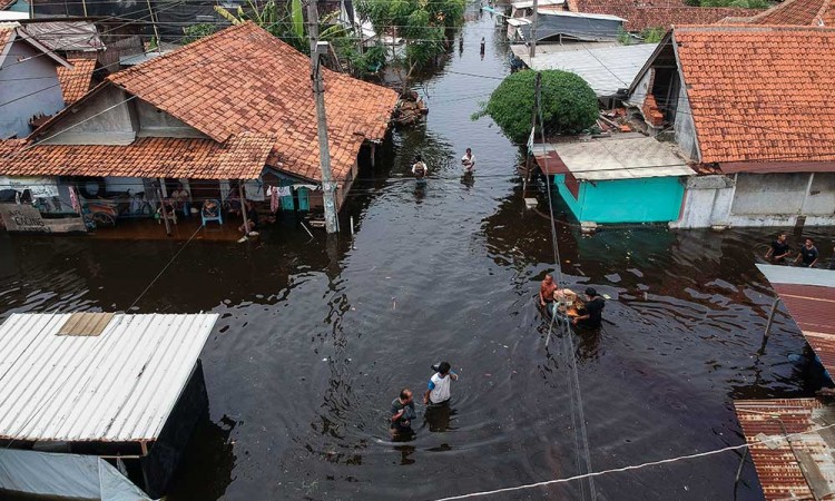 Banjir Rendam Sejumlah Daerah di Pekalongan Jawa Tengah