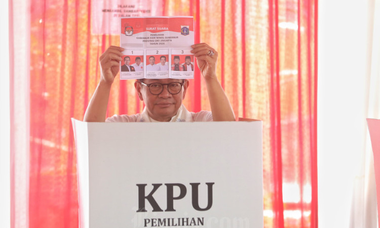 Pramono Anung Gunakan Hak Pilih