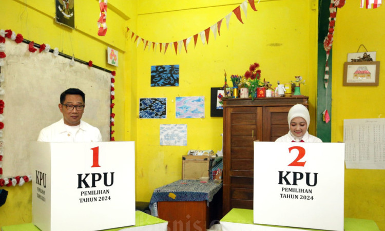 Ridwan Kamil Mencoblos Di Bandung