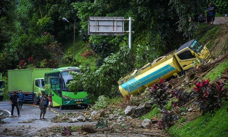 Sebanyak Empat Warga Meninggal Dunia Akibat Bencana Tanah Longsor di Deli Serdang