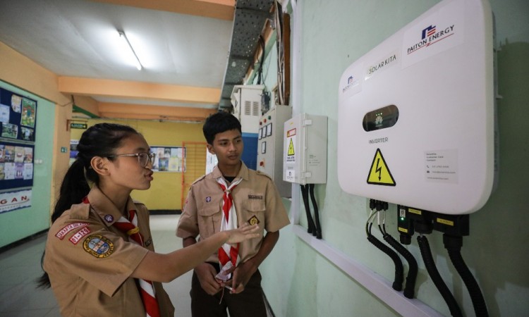 Penggunaan PLTS Atap Di Sekolah