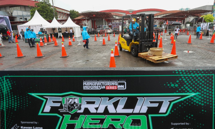 Forklif Hero Competition