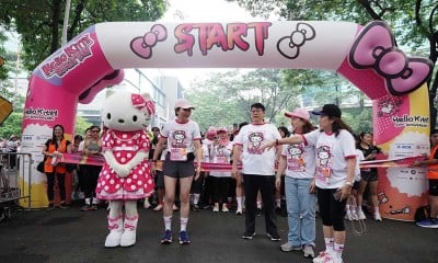 Merayakan Ulang Tahun Hello Kitty Dalam Suasana Natal di Lippo Mall Puri