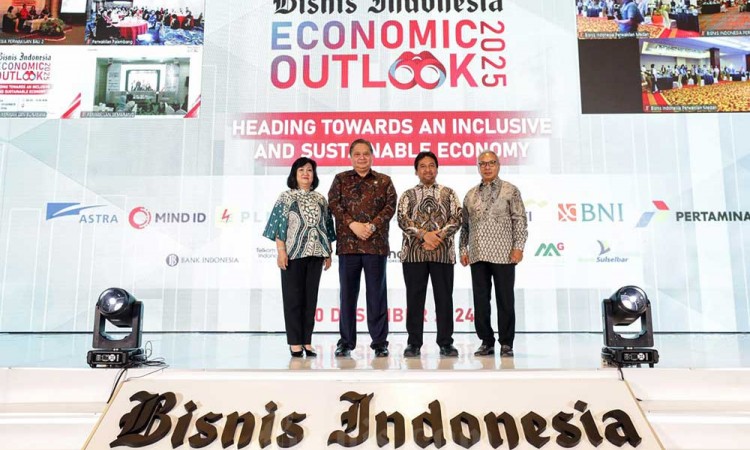 Airlangga Hartarto Buka Acara Bisnis Indonesia Economic Outlook 2025