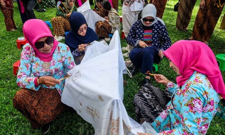 Parade Kebaya Cinta Indonesia