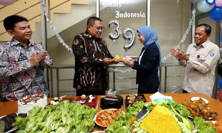 Syukuran Ulang Tahun Bisnis Indonesia Ke-39