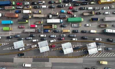 Arus Kendaraan Pada Libur Natal Di Tol Tangerang-Merak