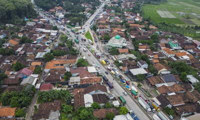 Kepadatan Truk Di Jalur Pantura