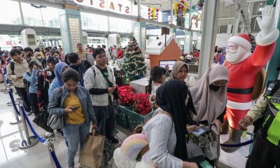 Kepadatan Penumpang Kereta Api Saat Libur Natal dan Tahun Baru