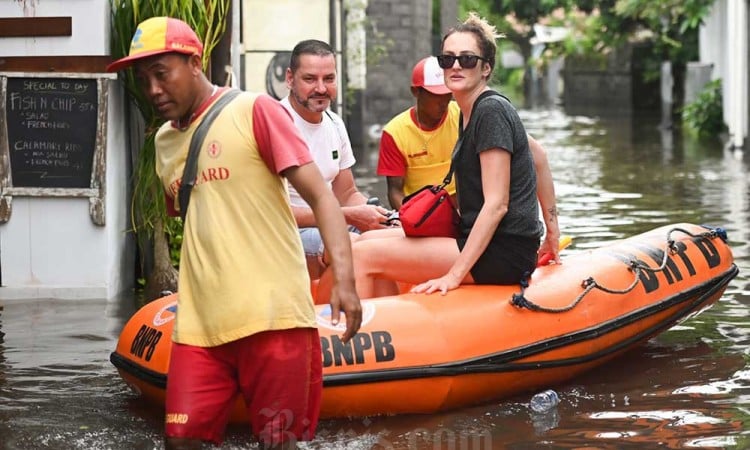 Banjir Rendam Kawasan Sanur