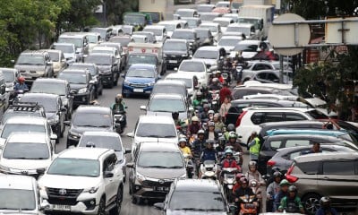 Kepadatan Jalan Menuju Kota Bandung Saat Momen Libur Natal dan Tahun Baru