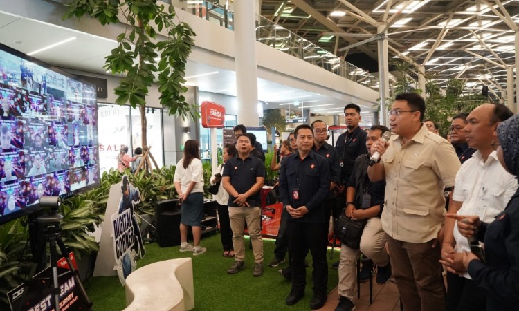 Wamen Komdigi RI Tinjau Kesiapan Jaringan Telkomsel untuk NARU 2024/2025