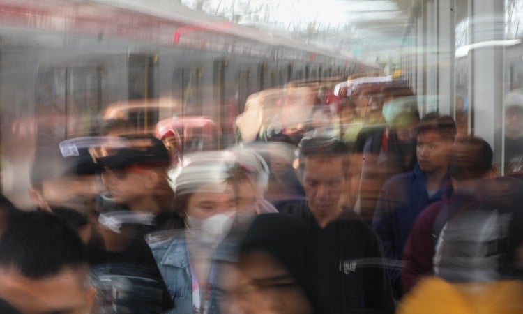 Jumlah Penumpang KRL Melonjak Saat Libur Natal dan Tahun Baru