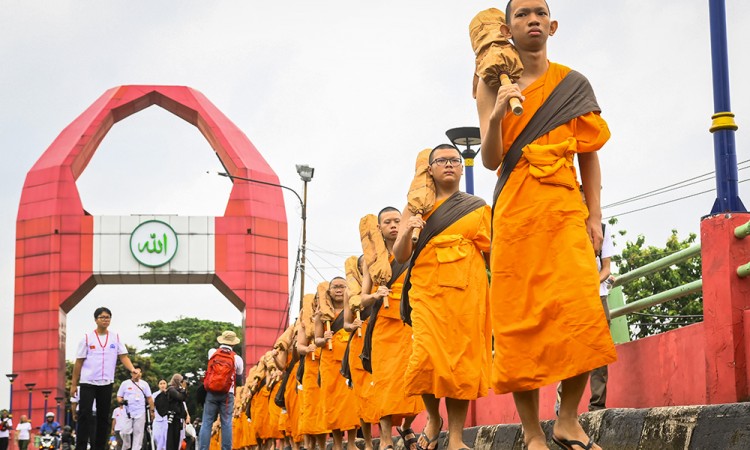 Biksu Thudong Pabajja Samanera Di Tangerang