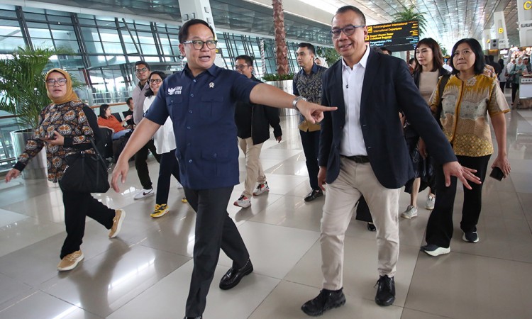 Wakil Menteri BUMN Cek Pelayanan Bandara Soetta