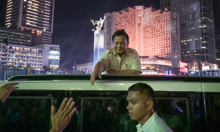 Presiden Prabowo Sapa Warga Saat Car Free Night