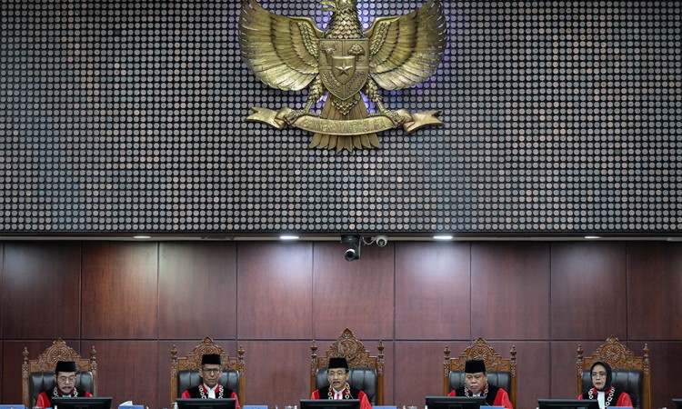 Sidang Pleno Khusus Penyampaian Laporan Tahunan MK