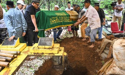 Suasana Haru Iringi Pemakaman Pelawak Sekaligus Politikus Nurul Qomar