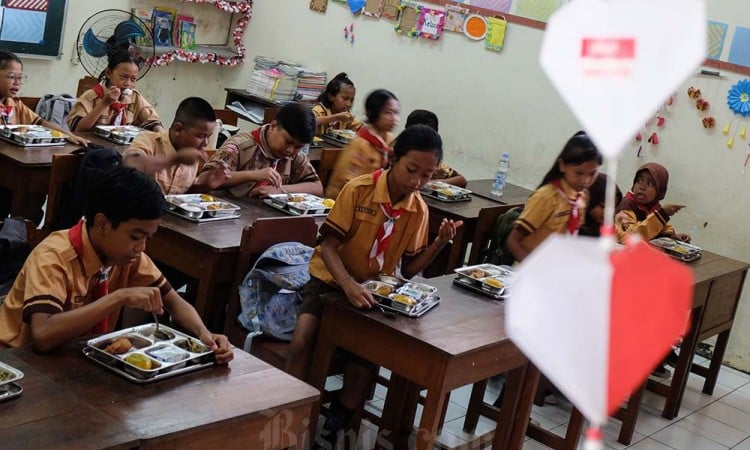 Solo Uji Coba Program Makan Bergizi Gratis